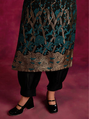 Adjustable back cut-out kurta with zari work hem- Black