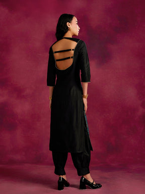 Adjustable back cut-out kurta with zari work hem- Black