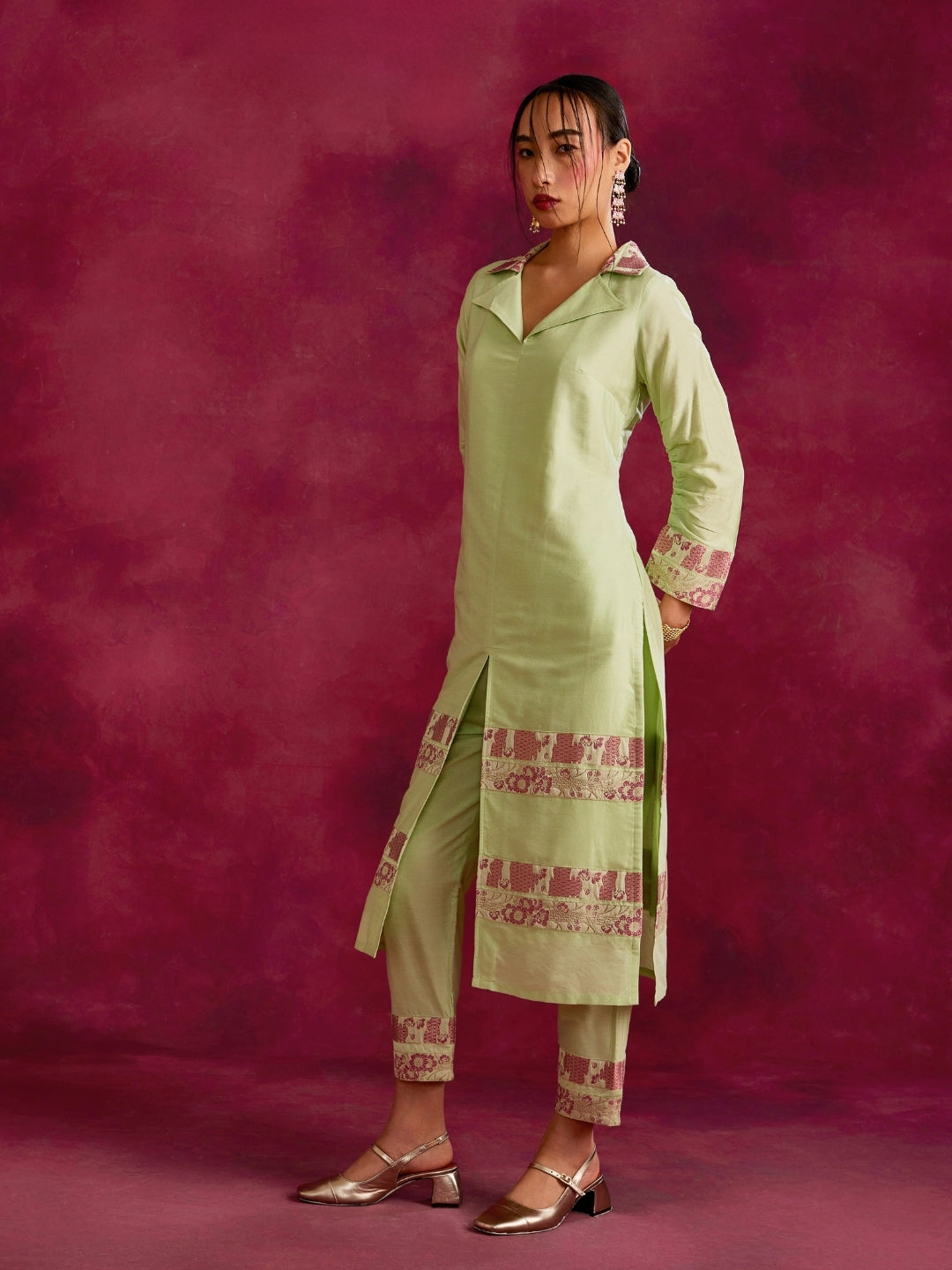 Lapel collared Kurta with zari border hem- Pistachio green