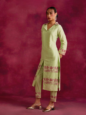 Lapel collared Kurta with zari border hem- Pistachio green