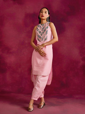 High-low hem kurta with pleated zari yoke Set- Sakura pink