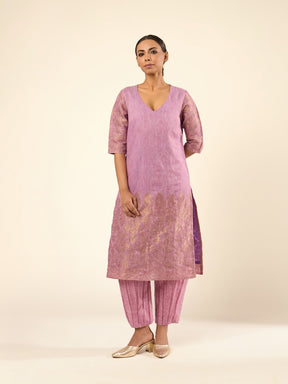 Zari Banswara Border Kurta- Lilac