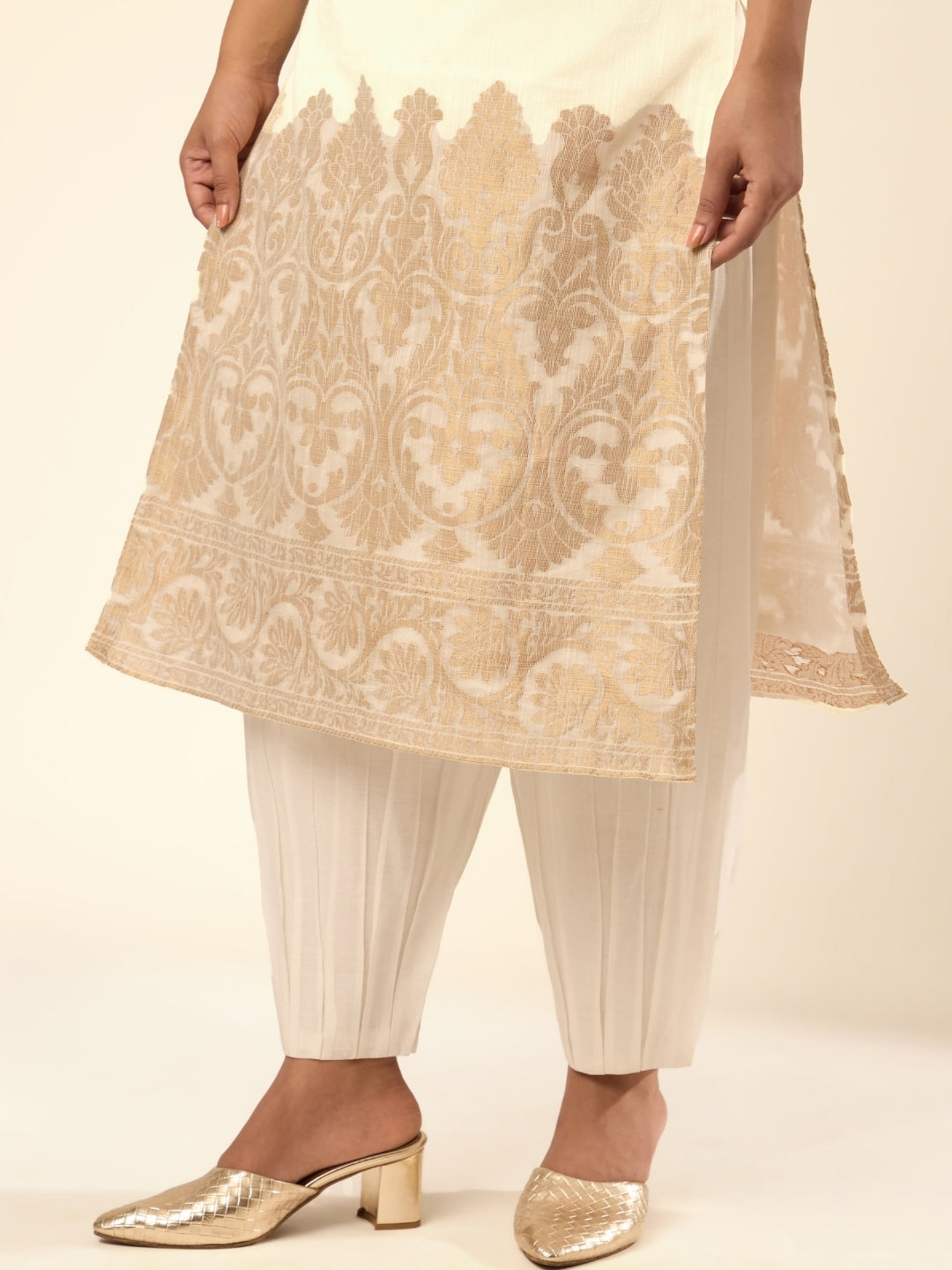 Banswara box pleat hem pants- Ivory