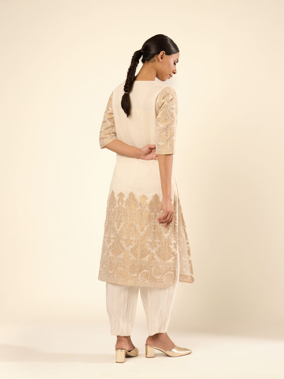 Zari Banswara Border Kurta- Ivory