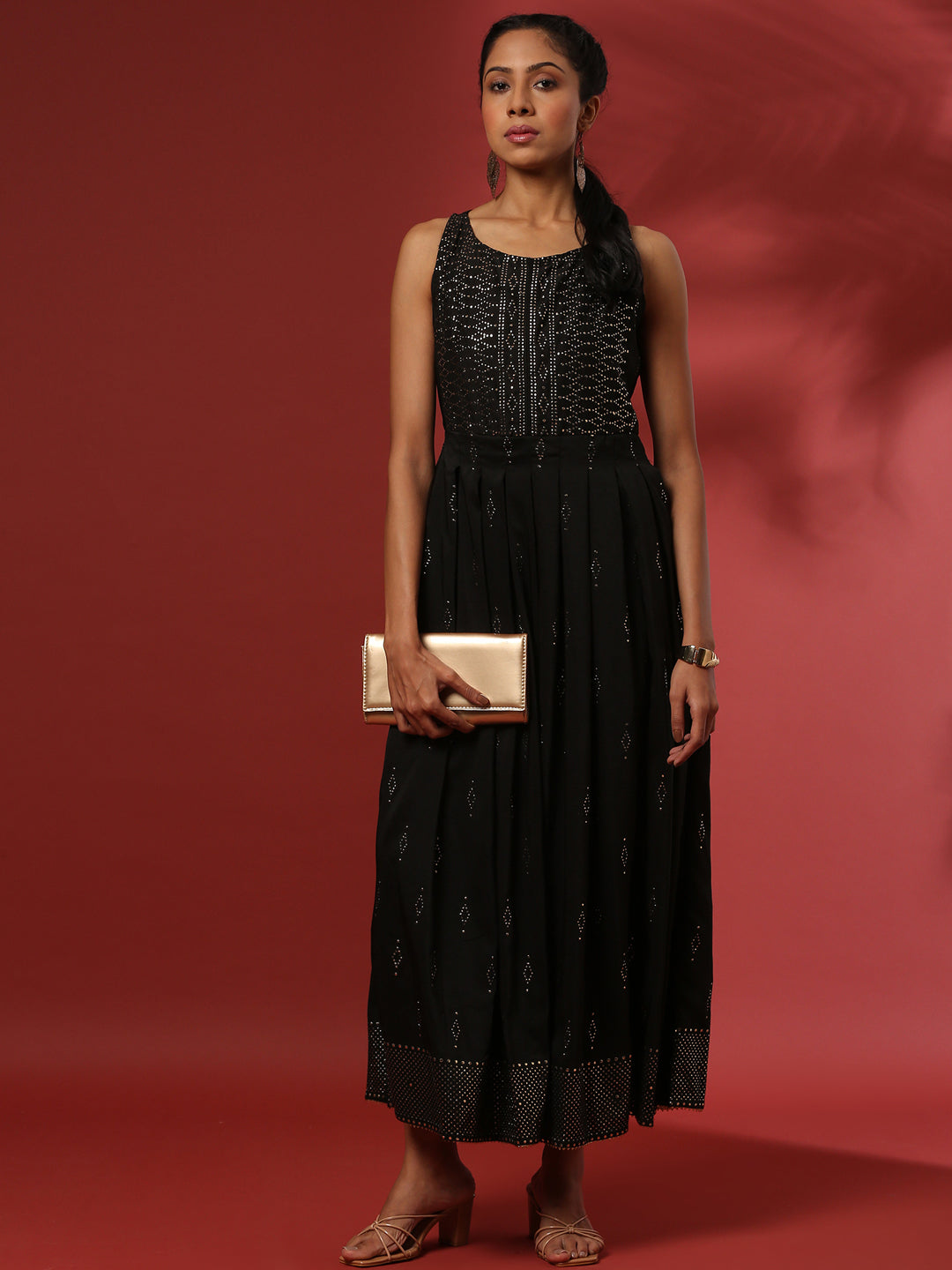 Sleeveless Mukaish work dress-black