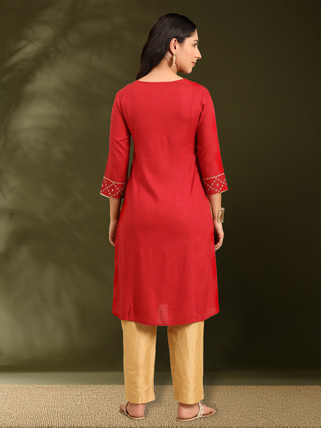 Zari and mirrorwork embroidered kurta-red