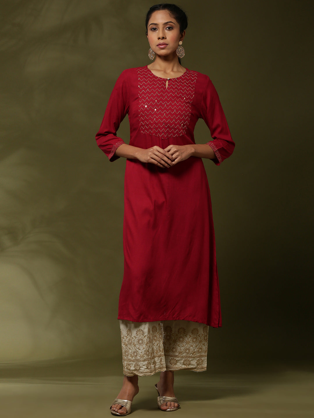 Embroidered straight kurta-red