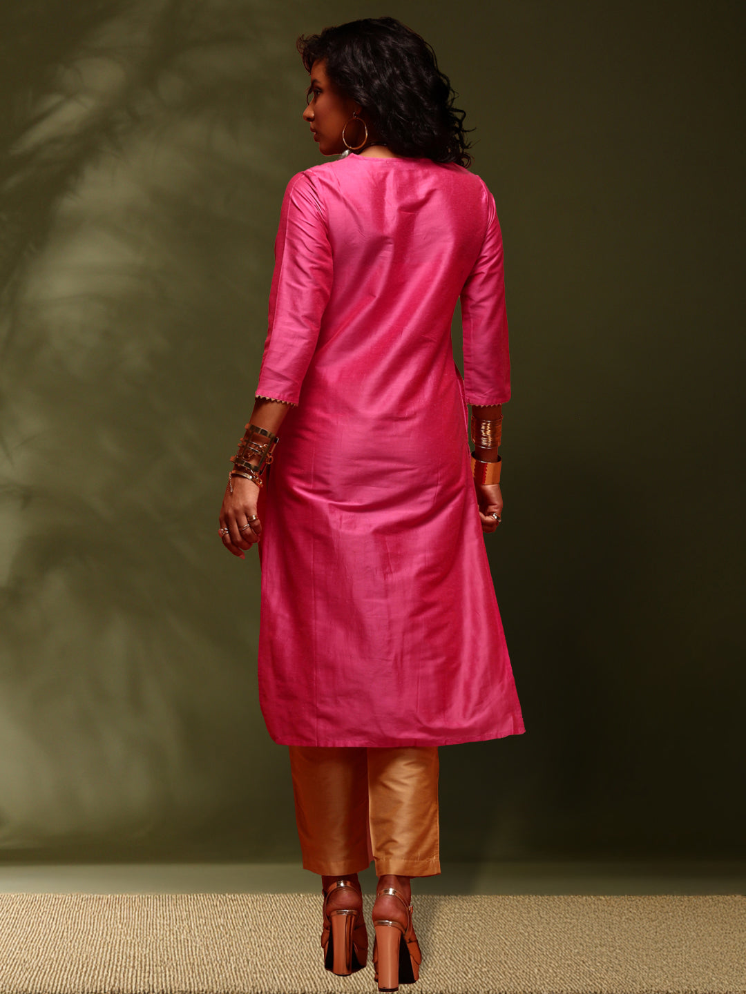 Embroidered kurta-pink