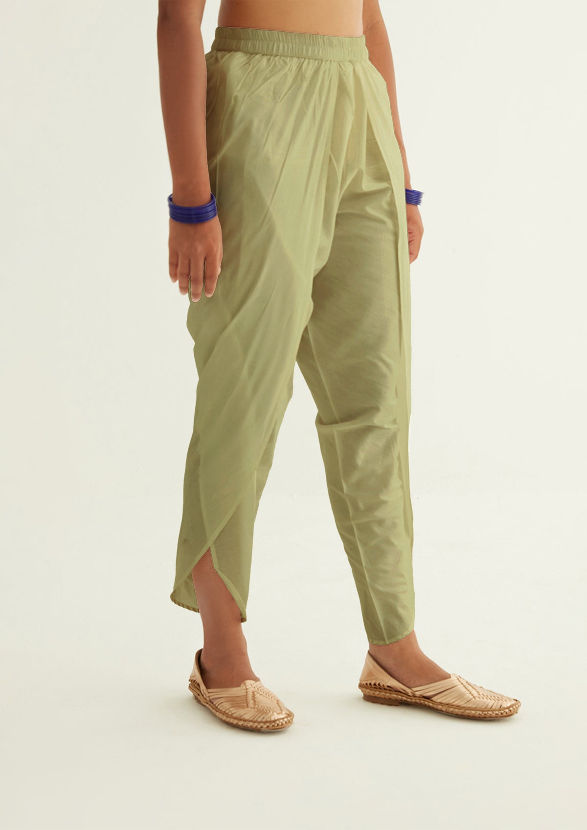 Tulip pants with elasticated waist belt - Pistachio green