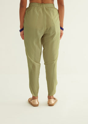 Tulip pants with elasticated waist belt - Pistachio green