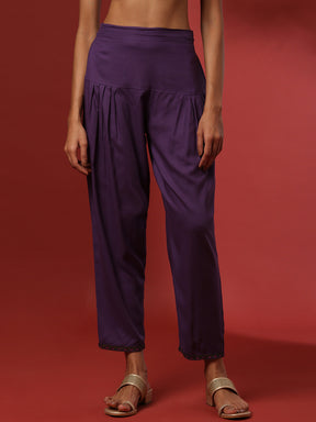 Regular salwar pants with printed hem-fuchsia