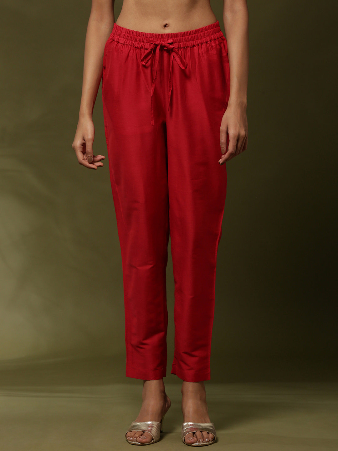 Narrow straight pants -red