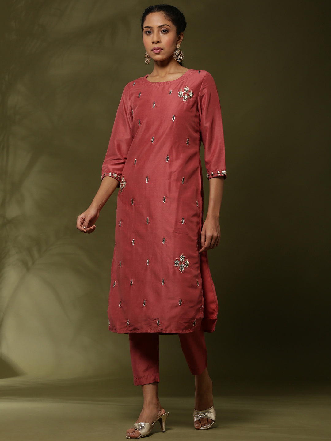 Embroidered straight kurta with solid straight pants and embroidered net dupatta-rose pink