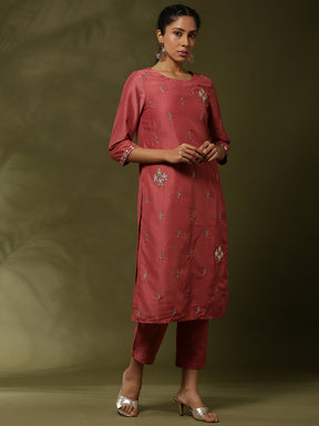 Embroidered straight kurta with solid straight pants and embroidered net dupatta-rose pink