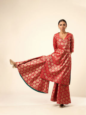 Paan Zari Baranasi Silk Kurta paired with Sharara- Red