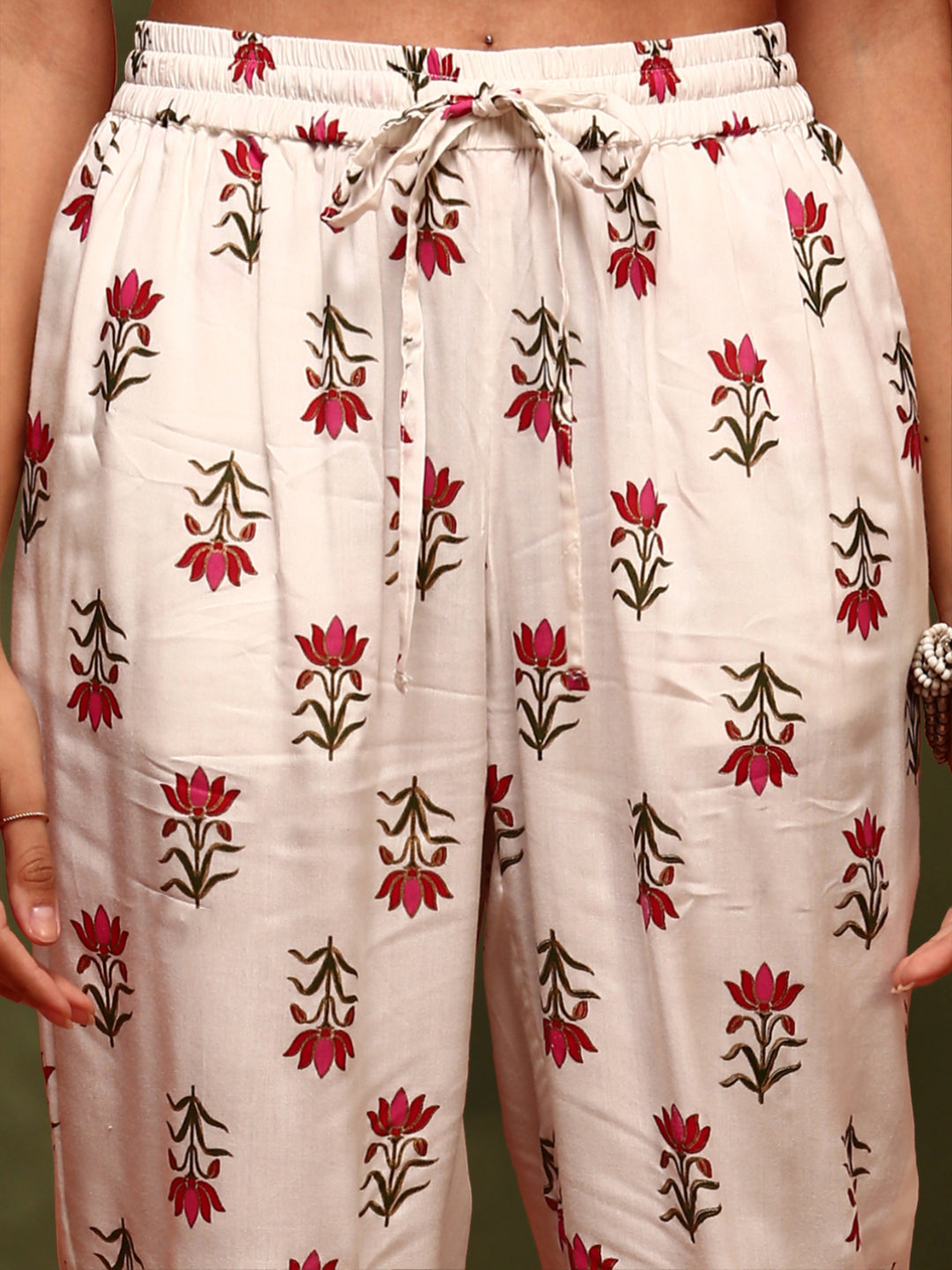 Floral  print kurta with straight pangts-black &beige