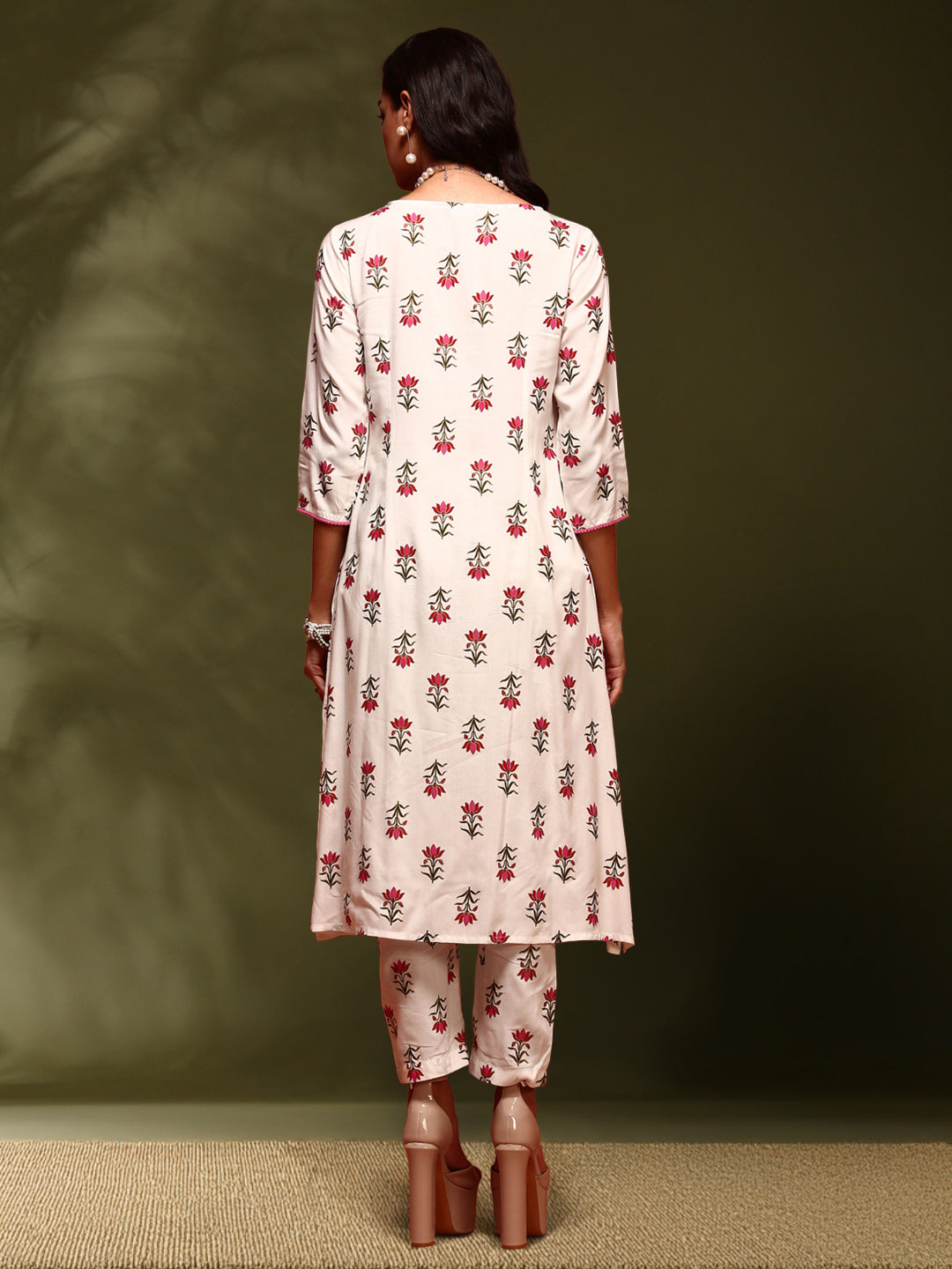 Floral  print kurta with straight pangts-black &beige