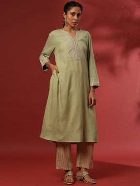 Zari embroidered kurta-mint