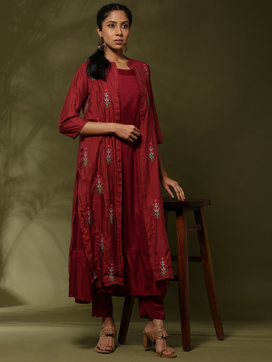 solid 3pc kurta set with embroidered jacket-maroon