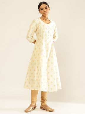 Banarasi Zari Tafetta Circular Kurta Set