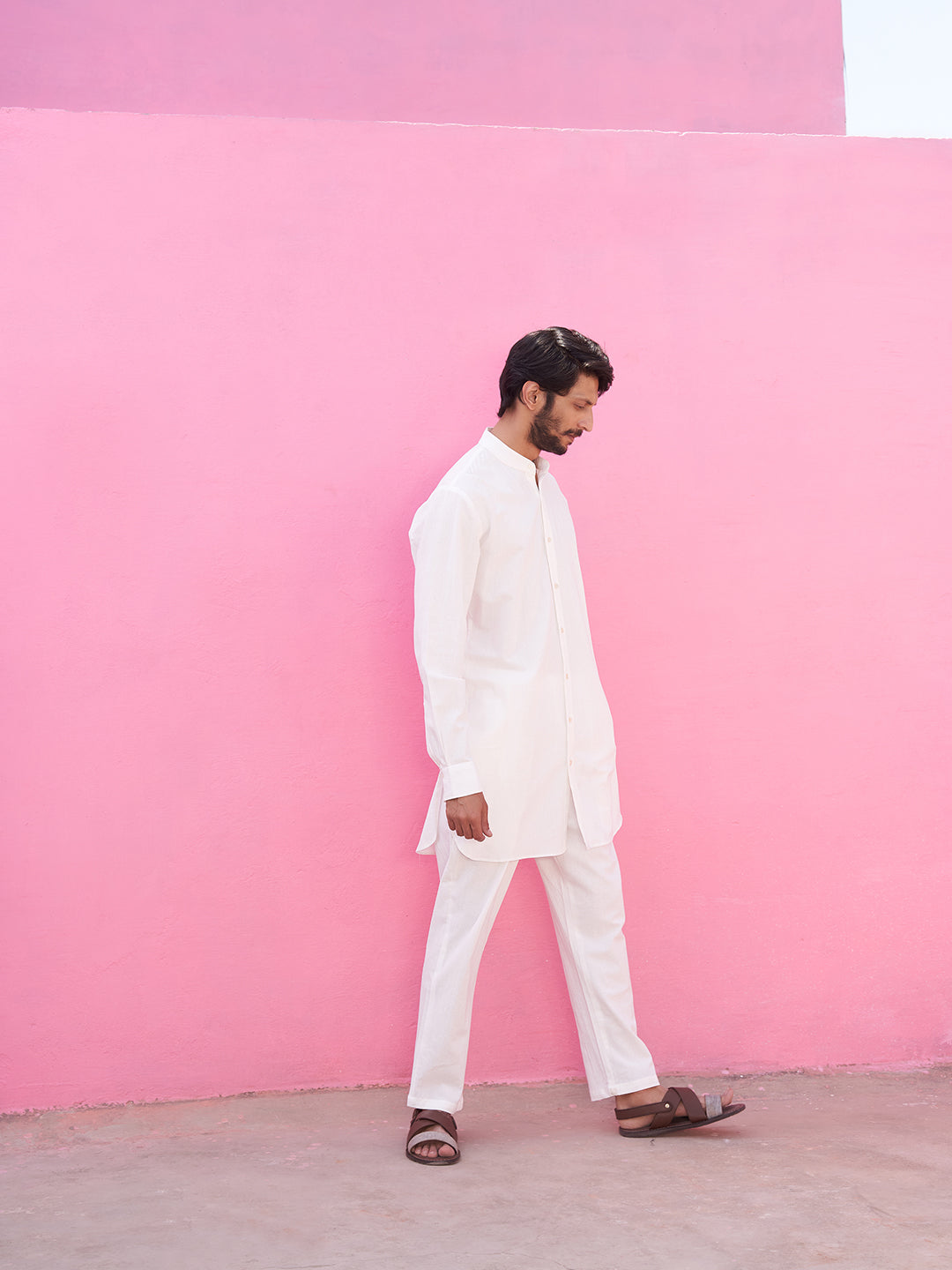 White mandarin collar kurta with Striped Piping