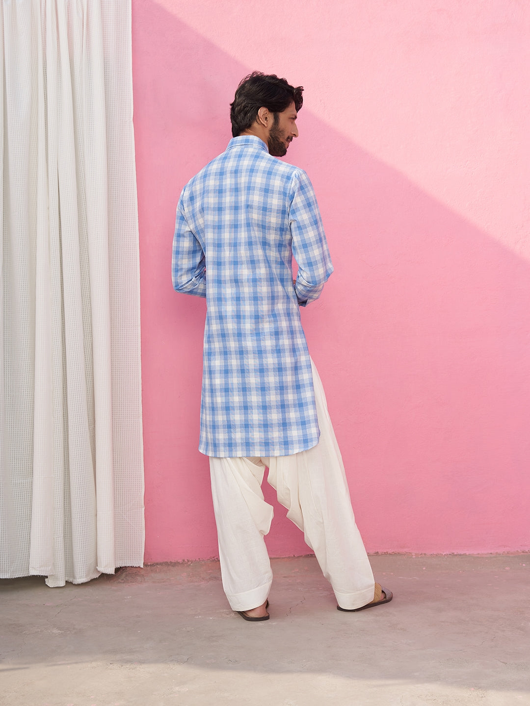 Classic collar blue kurta with gingham checks piping