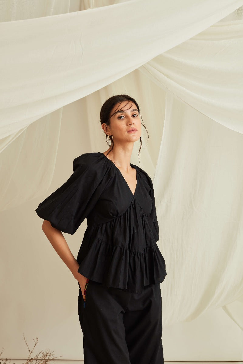 Balloon sleeve tiered cotton poplin top with pleated pants-Midnight Black