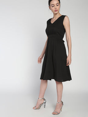 Belted waist Polycrepe dress